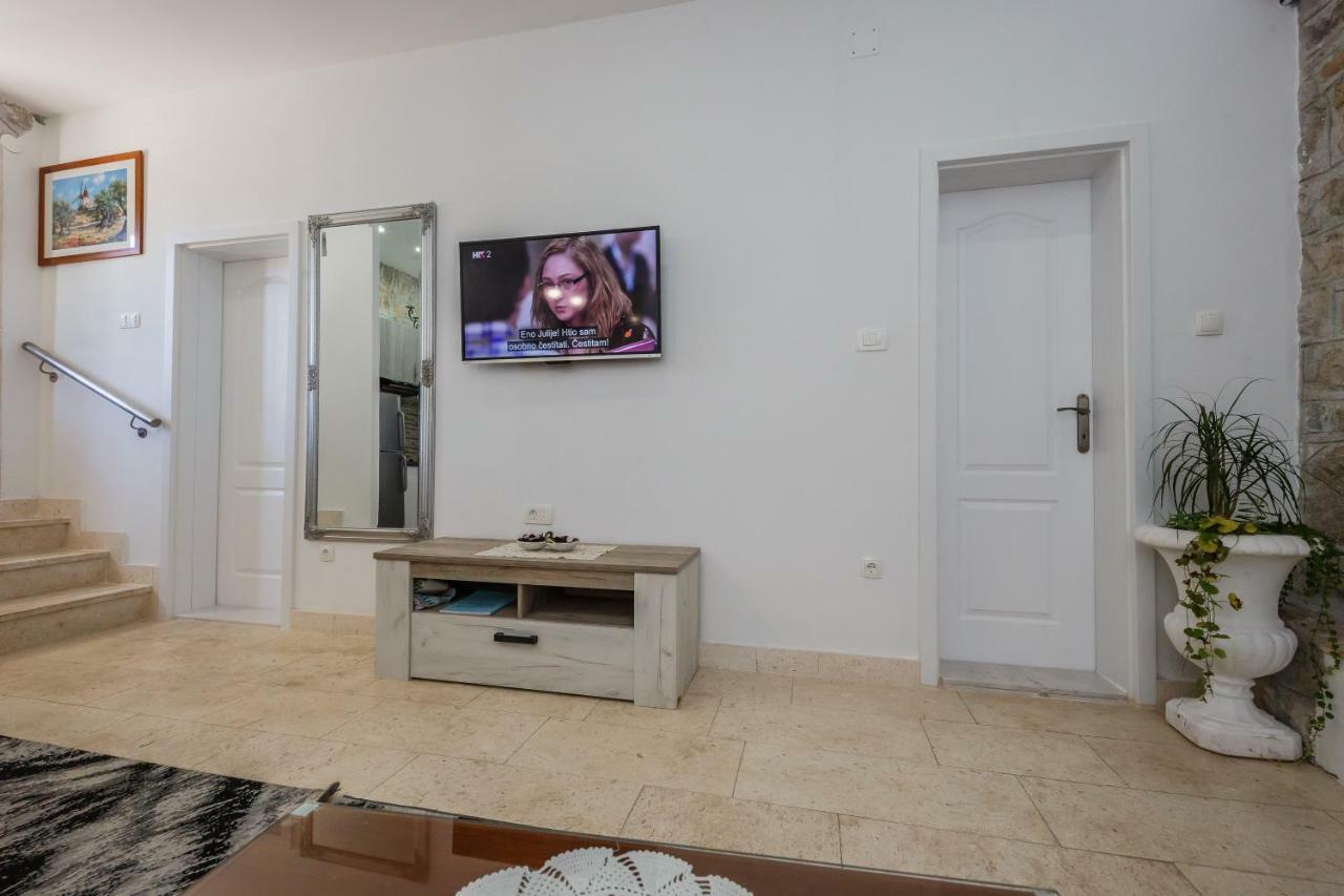 Apartman Lavanda Kaštela Zewnętrze zdjęcie