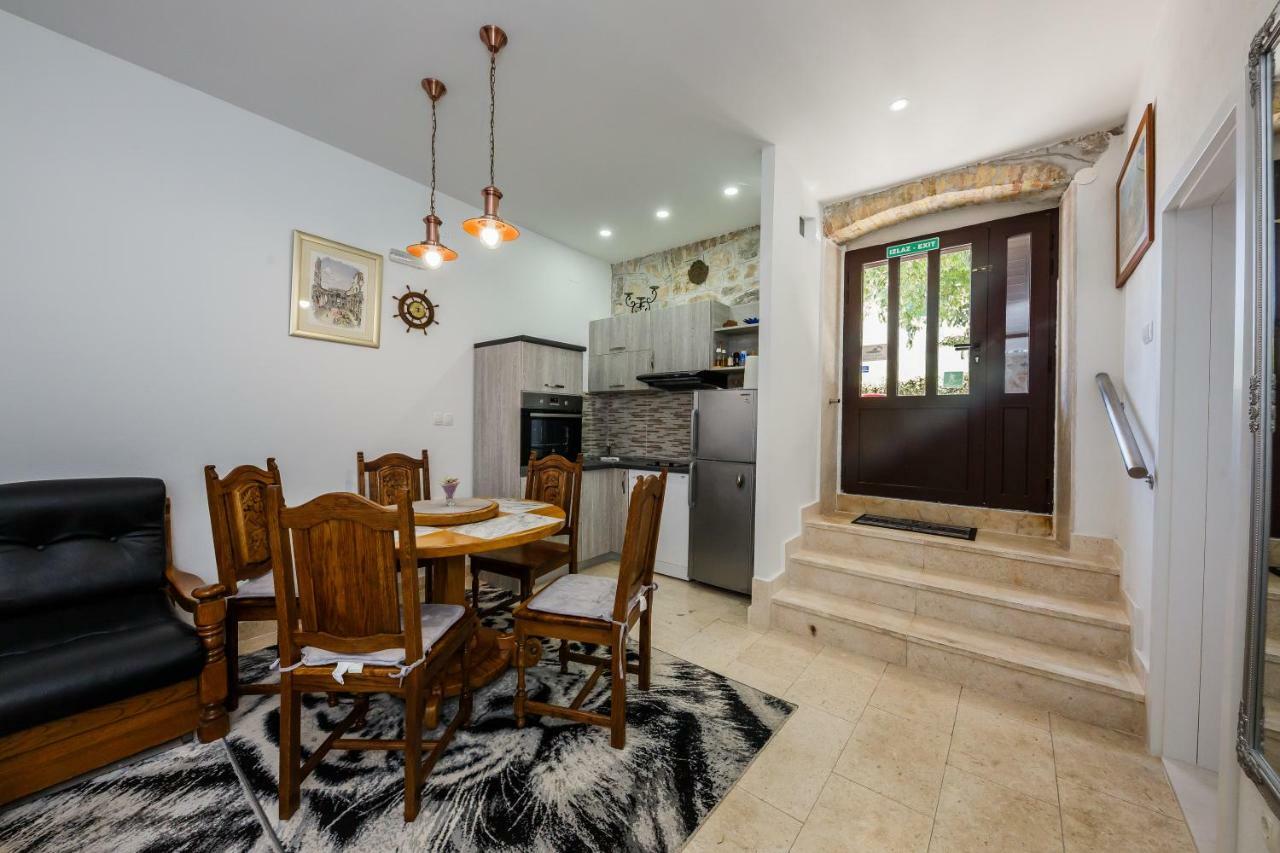 Apartman Lavanda Kaštela Zewnętrze zdjęcie